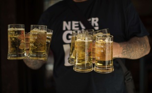 Illustration de verres de bière.