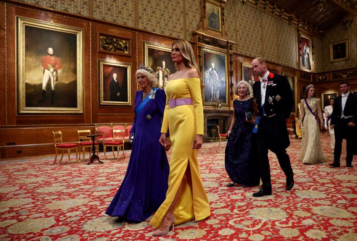 La reine Camilla et Melania Trump, mercredi soir au château de Windsor, avant le banquet royal en l'honneur du couple présidentiel américain.