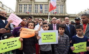 Une manifestation a eu lieu le 9 mai à Béziers après les propos de Robert Ménard sur le «fichage» dans les écoles.