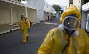 Les autorités épandent du pesticide à Rio de Janeiro (Brésil le 26 janvier 2016.