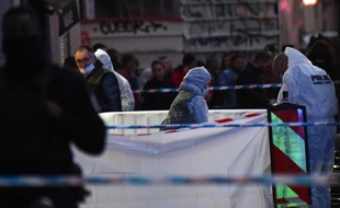Un homme a blessé des passants sur la Canebière à Marseille avant d'être abattu par la police le mardi 19 février 2019 (Photo by Boris HORVAT / AFP)