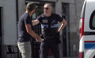 Extrait de la caméra cachée des Inachevés à Nantes.