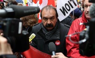Philippe Martinez, secrétaire général de la CGT; lors d'une manifestation contre le projet de loi travail à Paris le 19 mai 2016
