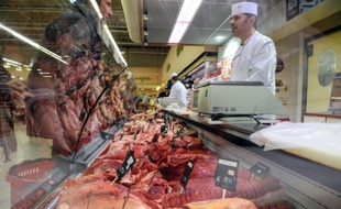 Le rayon boucherie d'un supermarché, à Besançon