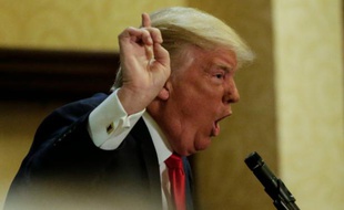 Le candidat républicain Donald Trump lors d'une réunion électorale le 17 avril 2016 à New York