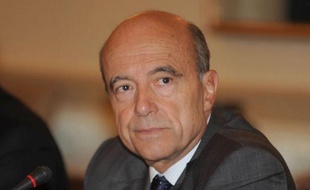 Alain Juppé a défendu l'idée de fédéralisme et d'un gouvernement économique de la zone euro mercredi sur France Inter.