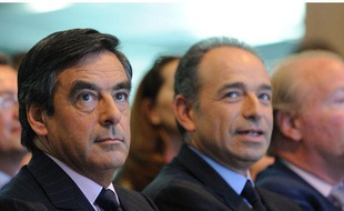 Le Premier ministre François Fillon et le patron de l'UMP, Jean-François Copé, à la Convention nationale du parti majoritaire le 28 mai 2011 à Paris.