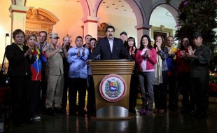 Le président vénézuélien Hugo Chavez a été opéré avec succès mardi à Cuba, pour la quatrième fois depuis la détection en juin 2011 d'un cancer dans la zone pelvienne, selon son vice-président Nicolas Maduros.
