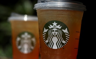 Des gobelets Starbucks aux Etats-Unis.