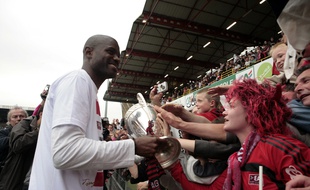 Christian Bassila au lendemain de la victoire en Coupe de France, le 10 mai 2009 à Guingamp.