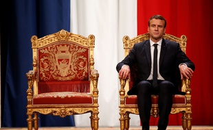 Emmanuel Macron à la mairie de Paris, le 14 mai 2017.AFP PHOTO / POOL / CHARLES PLATIAU