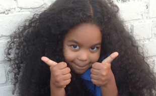 Révélée grâce au Vogue US en avril 2017, Lou Mungiele, 6 ans, rencontre depuis un joli succès sur les réseaux sociaux.