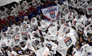 L'accès au parking du Parc OL n'a pas été évident pour tout le monde, dimanche lors du derby. PHILIPPE DESMAZES