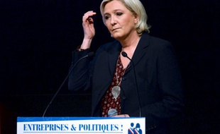 Marine Le Pen, le 28 mars 2017 devant le Medef.