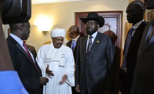 Les présidents du Soudan et du Soudan du Sud négociaient dimanche à Addis Abeba sous la pression internationale pour mettre un terme à un conflit de près de cinquante ans entre les deux anciens adversaires au bord de la reprise d'une vraie guerre.