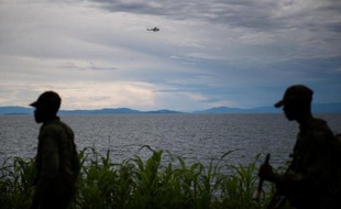 es rebelles du M23 ont annoncé vendredi qu'ils se retiraient de la ligne de front au nord de Goma, dans l'est de la République démocratique du Congo (RDC), face à l'offensive d'une ampleur inédite des Casques bleus et de l'armée régulière.