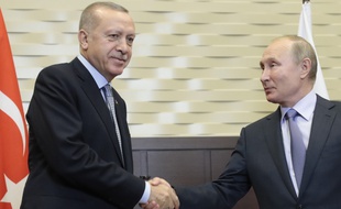 Recep Tayyip Erdogan et Vladimir Poutine à Sochi, le 22 octobre 2019.