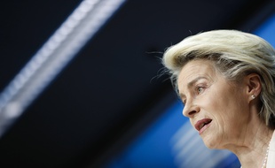 La présidente de la Commission, Ursula von der Leyen, ici le 25 juin, a mis en garde la Hongrie après sa loi discriminatoire à l'endroit des personnes LGBTQ.