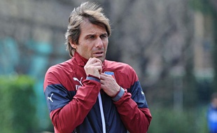 Antonio Conte discuté dans son rôle de sélectionneur de l'Italie.