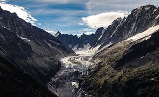 Dans les Alpes, au cours des deux dernières décennies, les glaciers - ici celui d'Argentière - ont perdu un tiers de leur volume.