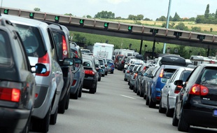 Pour tenter de réduire les bouchons, le premier péage sans barrière va être testé en Moselle cette année. Illustration