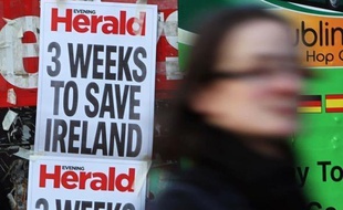 Les ministres des Finances de la zone euro vont tenir dimanche soir une conférence téléphonique au sujet d'une aide financière à l'Irlande, que Dublin s'est résolue à demander, ont annoncé des sources diplomatiques à l'AFP.