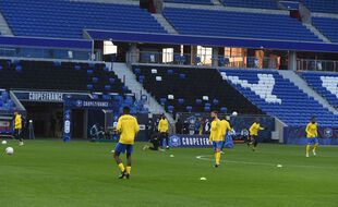 Les joueurs de Sochaux à l'échauffement avant un match de Coupe de France, en mars 2021.