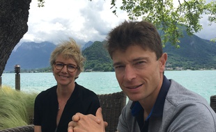 Notre lectrice Florence M. et Jean Sulpice à Talloires, au bord du Lac d'Annecy