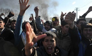 Deux nouvelles manifestations ont éclaté jeudi en Afghanistan, pour la troisième journée consécutive d'émeutes antiaméricaines qui ont fait neuf morts, après l'incinération d'exemplaires du Coran dans la plus grande base militaire américaine du pays.