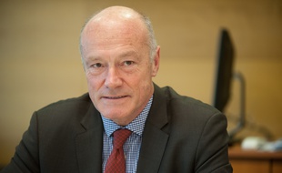 Portrait du président de la région Aquitaine, Alain Rousset. Photo : Sebastien Ortola