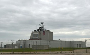 Le système antimissile américain à la base militaire de Deveselu, au sud de la Roumanie le 12 mai 2016