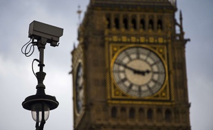 Une caméra de vidéosurveillance, à Londres.