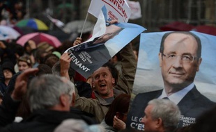 Les appels à relancer la croissance en Europe se sont multipliés dimanche sitôt connue l'élection de François Hollande en France, montrant que l'ex-candidat socialiste a déjà réussi à faire bouger les lignes dans une UE focalisée jusqu'ici sur la rigueur.
