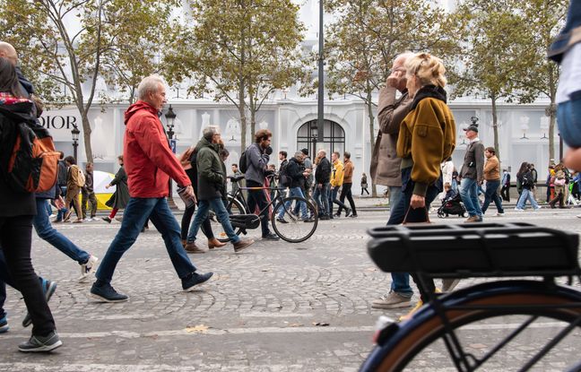 « Paris respire » : Journée sans voiture dans la capitale, les vélos en fête