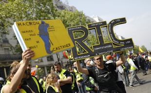Des manifestants lors du défilé du 1er Mai 2019 à Paris.