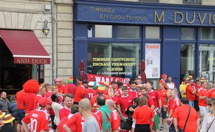 Des Gallois venus supporter leur équipe lors du match face à la Slovaquie, le 11 juin 2016 à Bordeaux.