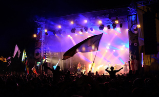 Le festival du Bout du Monde réunit chaque année 60.000 personnes sur la presqu'île de Crozon.
