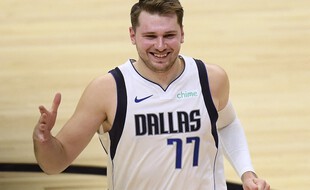 Doncic, cinq ans de plus chez les Mavs.