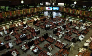 L'Autorité koweïtienne des marchés boursiers a signé dimanche un accord avec la banque HSBC pour privatiser la Bourse de l'émirat et créer une nouvelle société pour la diriger.