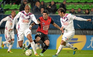 Les efforts de Romero (au centre) n'ont pas suffi face aux Girondins.