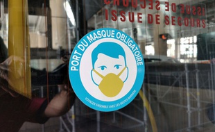 Illustration d'un message de port du masque obligatoire. Ici à Bourgoin.