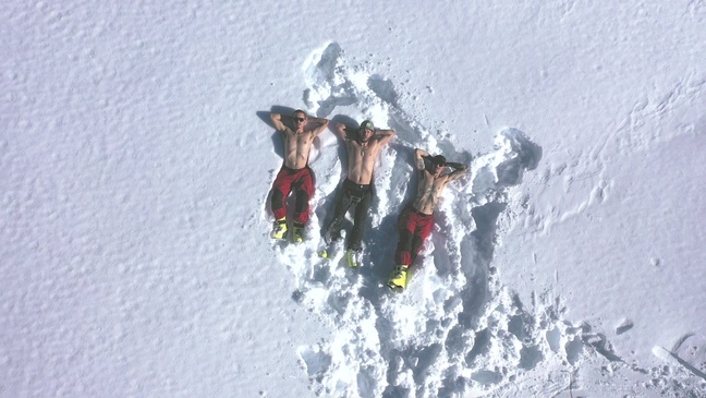 Lors de leur préparation, en début d'année, dans la station d'Isola 2000 (Alpes-Maritimes)