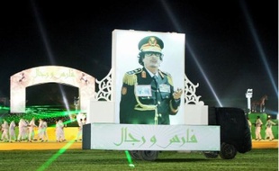 Le son et lumière organisé hier soir par le Guide libyen à Tripoli.