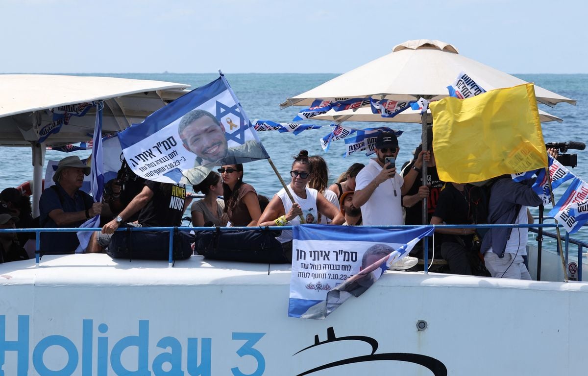 Guerre Israël-Hamas : Des familles d'otages naviguent au large de Gaza pour obtenir une libération