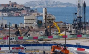 Sur l'esplanade du J4, les travaux du Mucem ont démarré fin novembre 2009.