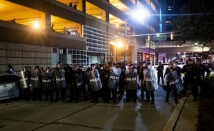 Vendredi, les manifestations avaient gagné de nombreuses villes américaines, de Détroit à Atlanta en passant par New York, Houston et la capitale Washington.