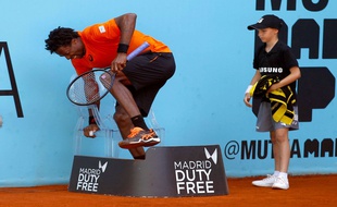 Gaël Monfils, les pieds dans le tapis.