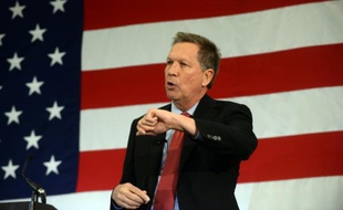 Le gouverneur de l'Ohio, John Kasich, le 18 avril 2015 à Nashua, dans le New Hampshire