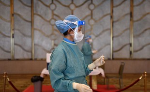 Une laborantine chinoise. (illustration)