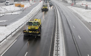 Photo d'illustration de chasse-neige, ici en mars sur l'A43 près de Chambéry (Savoie). KONRAD K.
